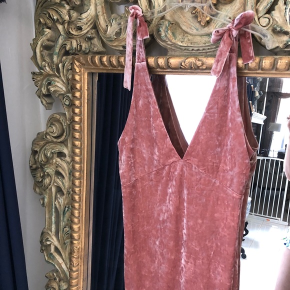 Pink Velvet Plunging Dress - Picture 3 of 7
